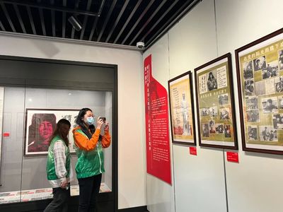 學(xué)習(xí)雷鋒精神專題收藏展”亮相 多件珍貴藏品首展，傳承紅色記憶